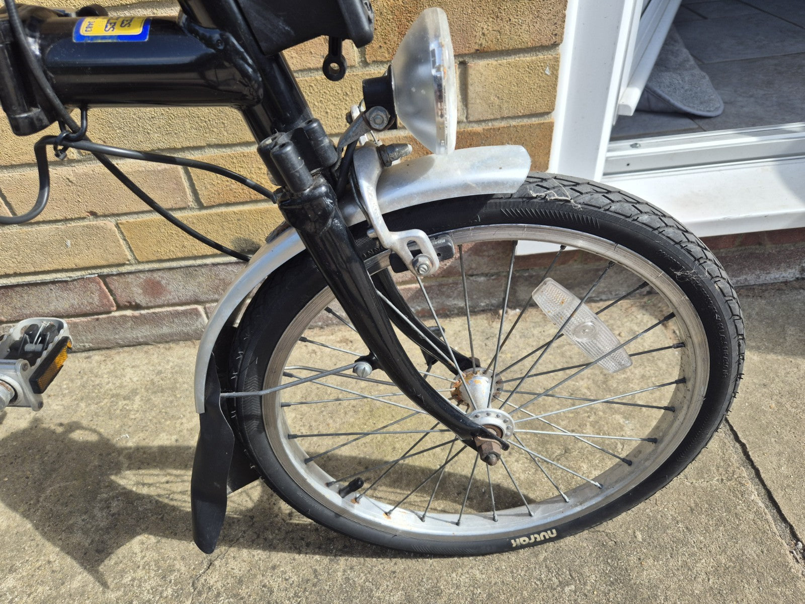 Brompton Folding Bike 16in 5-Speed Black/Silver Adjustable Seat Bell