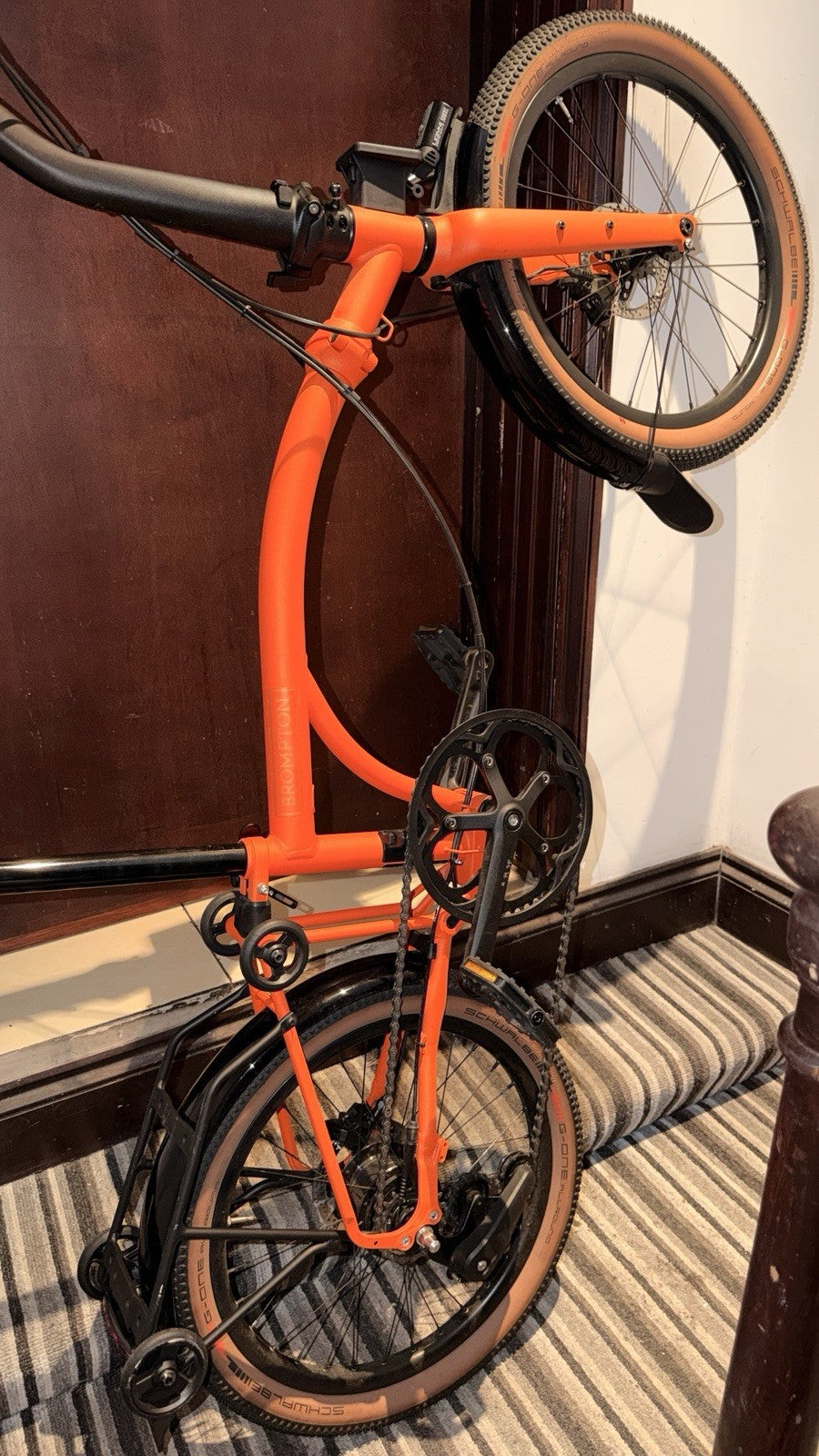 Brompton G Line 8-Speed Medium Adventure Orange Roller Rack – Only 10 Rides