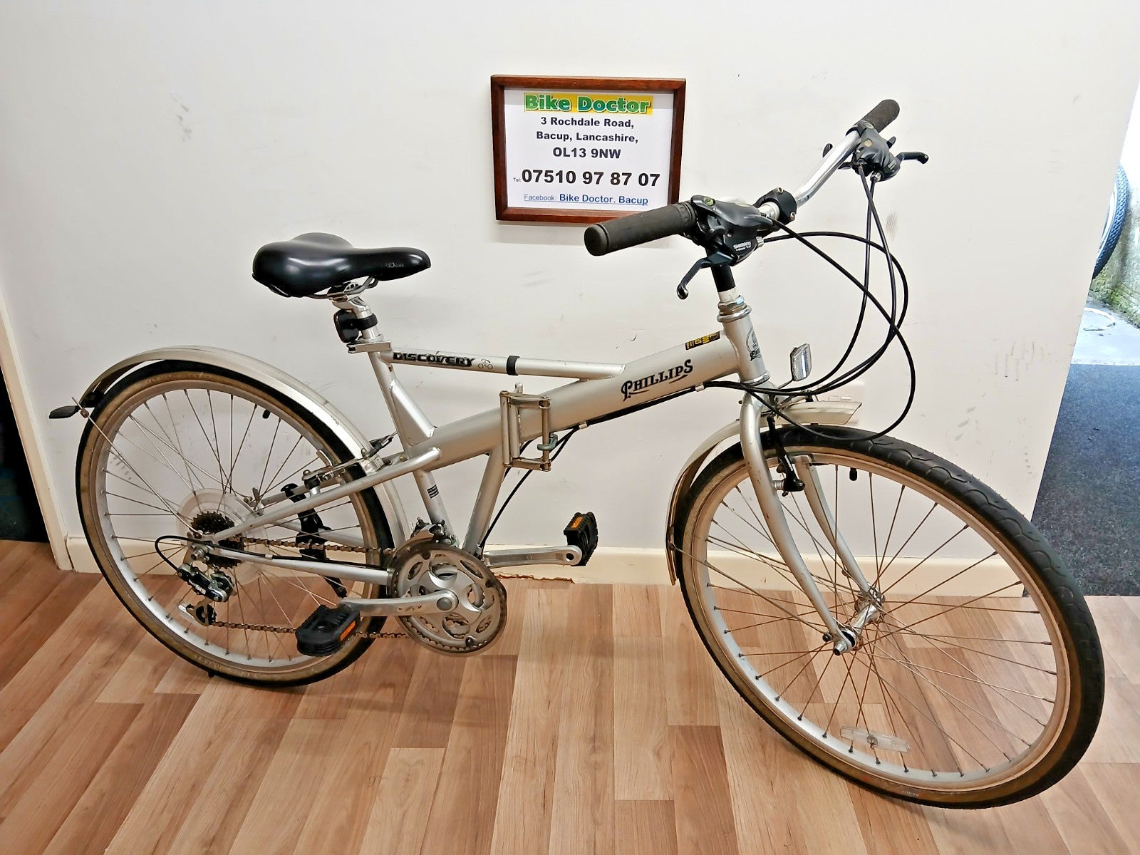 Phillips discovery 26" folding bike 21 Speed Good cond. Serviced. Shop price 60