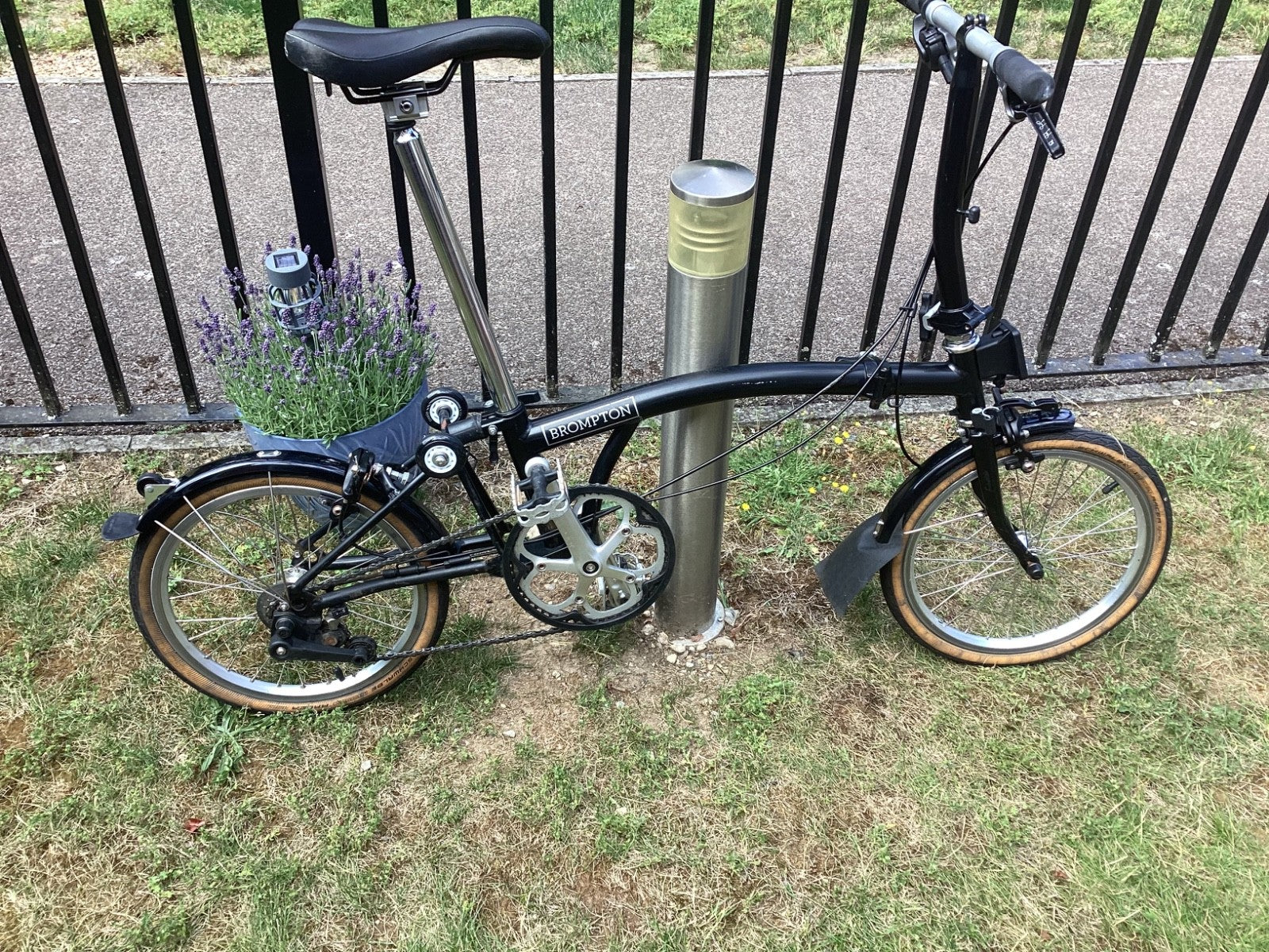 Brompton S2L in Black - 2020 C Line Urban
