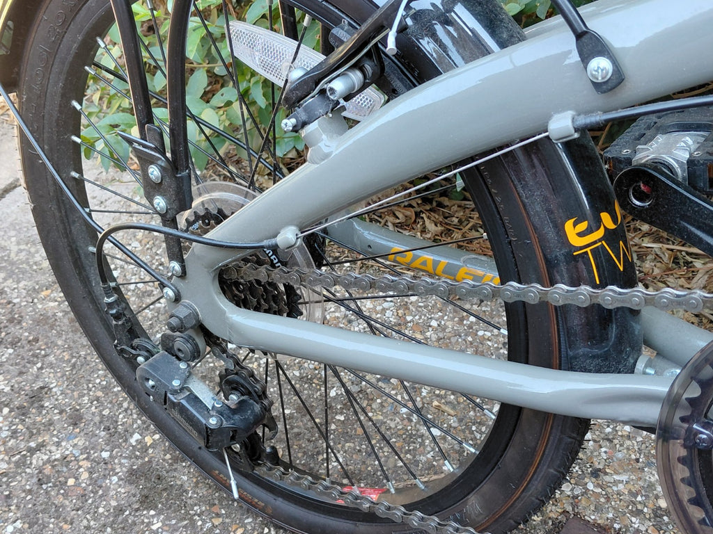 Raleigh Evo 2 Folding Bike 7-Speed Shimano Gears, Grey
