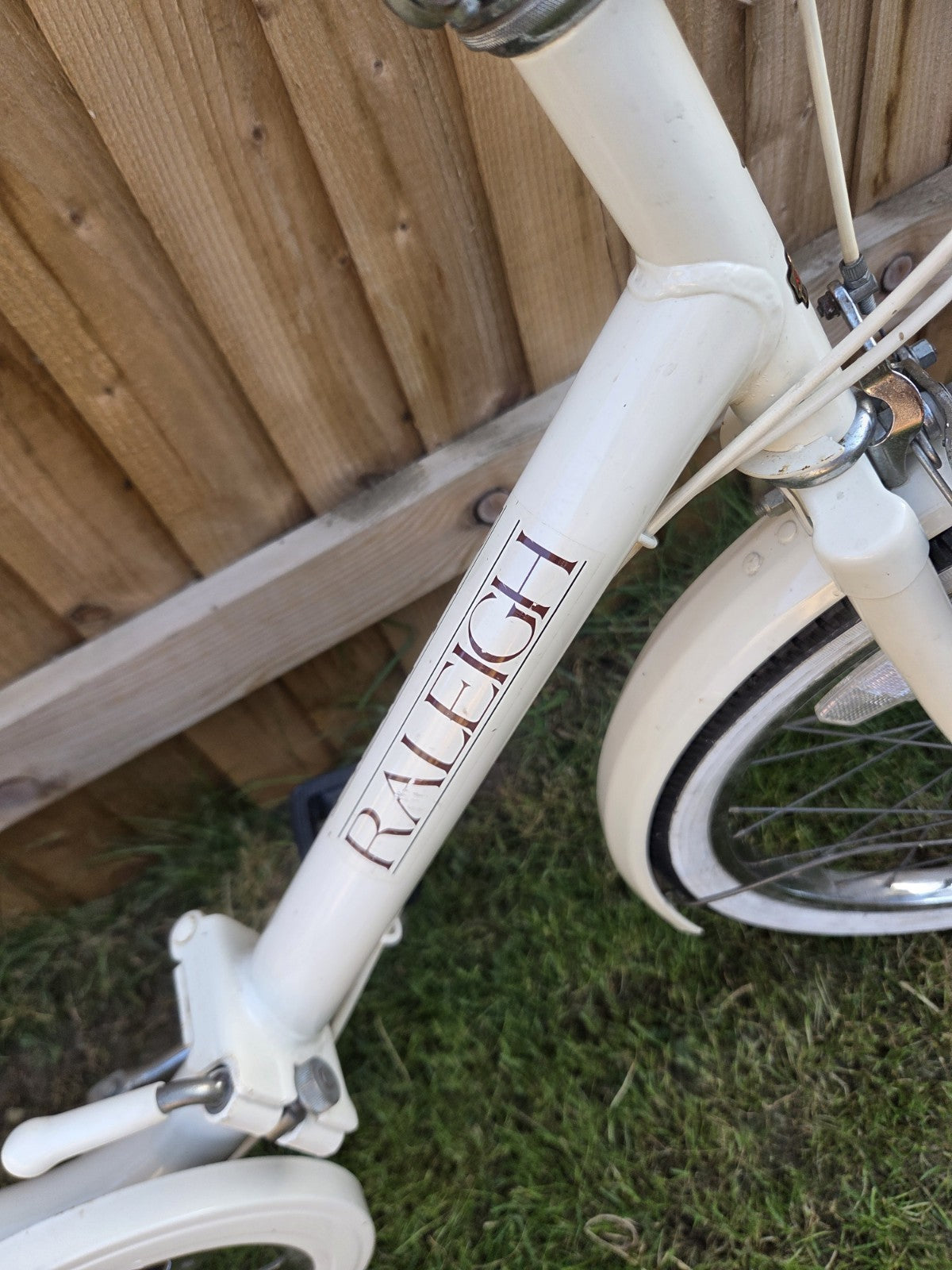 Raleigh Compact Vintage Folding Bike Bicycle Retro Cream White