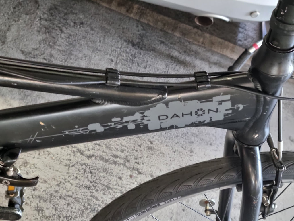 Dahon  700 Folding Bike Wheel 26-inch bkackn Aluminum Frame what U C I what uget