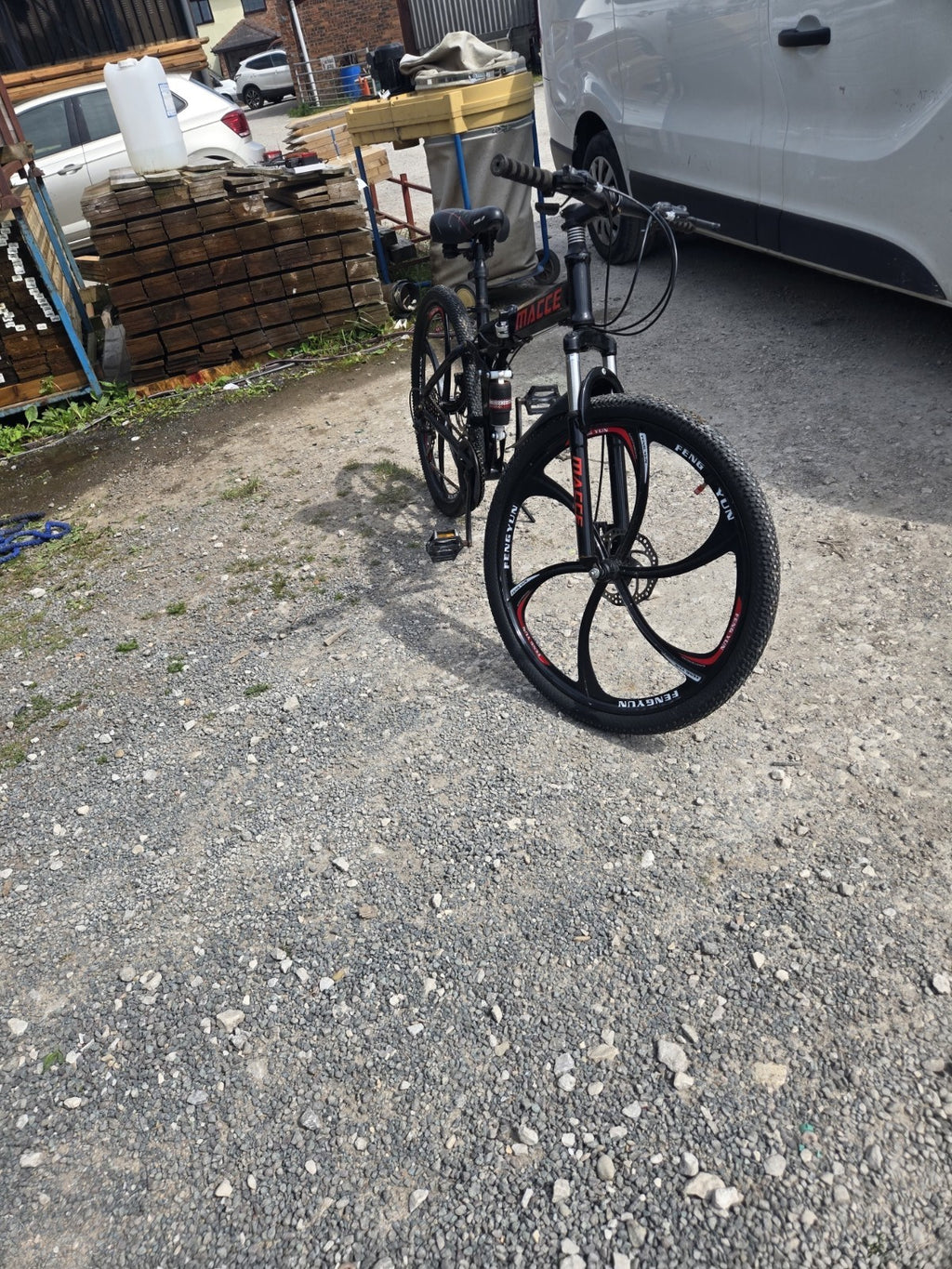 MACCE Folding Mountain Bike, a versatile 26-inch adult bicycle