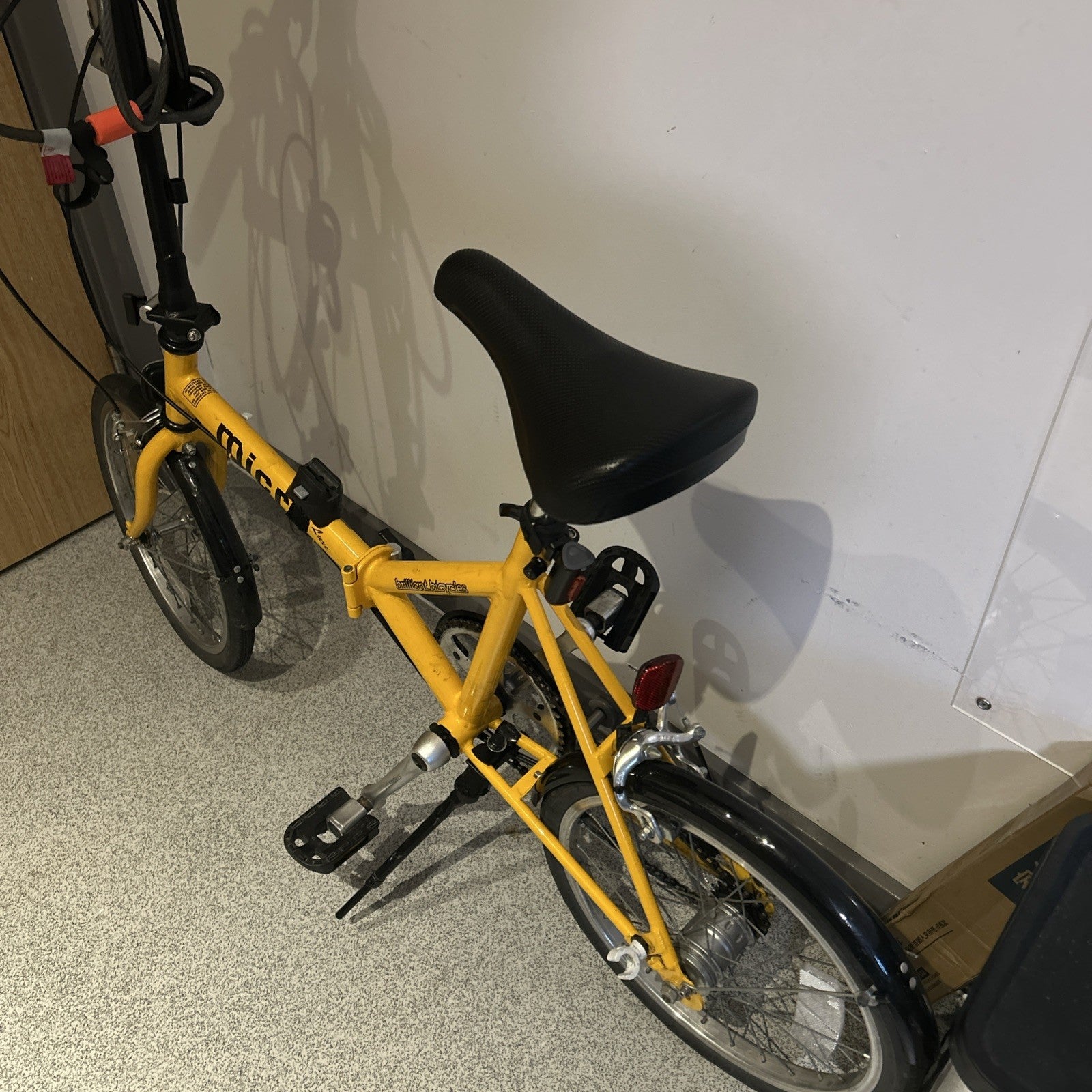PASHLEY MICRO FOLDING BIKE Commuter Transport Fold it Yellow Cresswell Brilliant