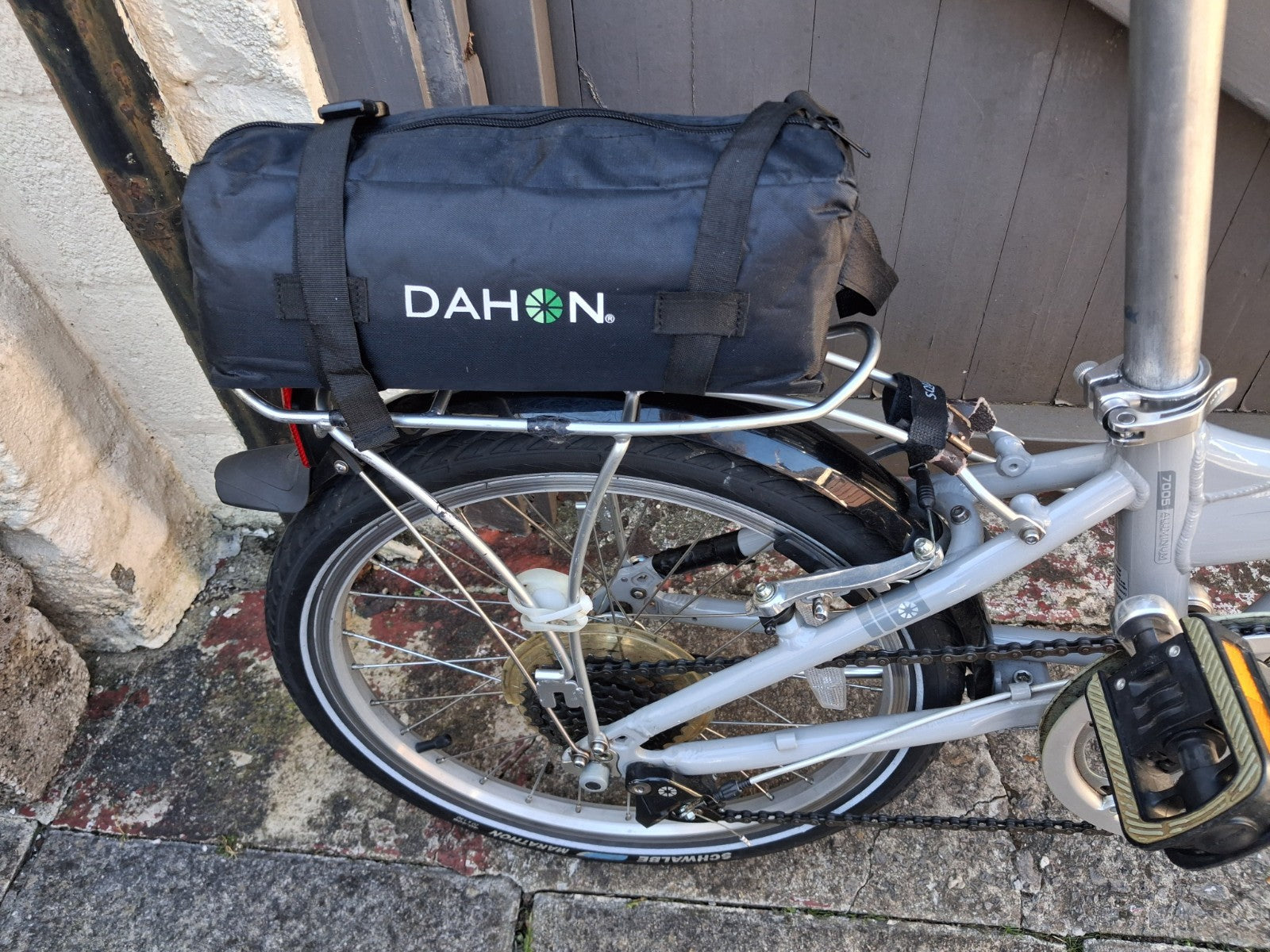 Dahon Vitesse folding bike silver