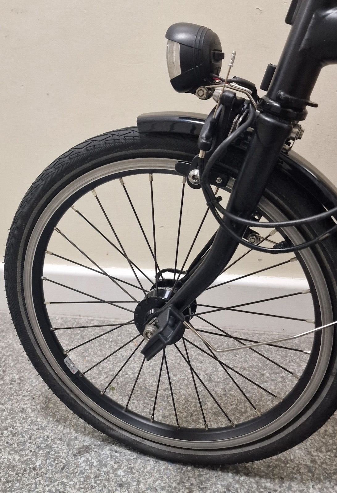 Brompton Black C Line 6 Speed fold bike + Free UK & Low Co$t WORLD📦🛩 🌎📫