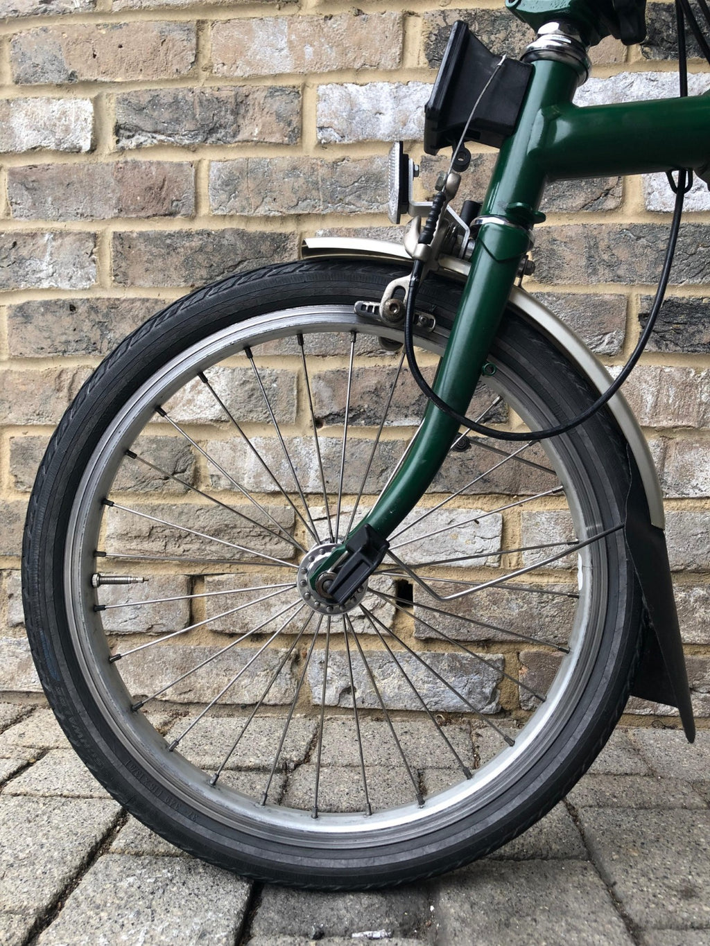 Brompton Racing Green 3 Speed Mid M3L - WORLDWIDE DELIVERY