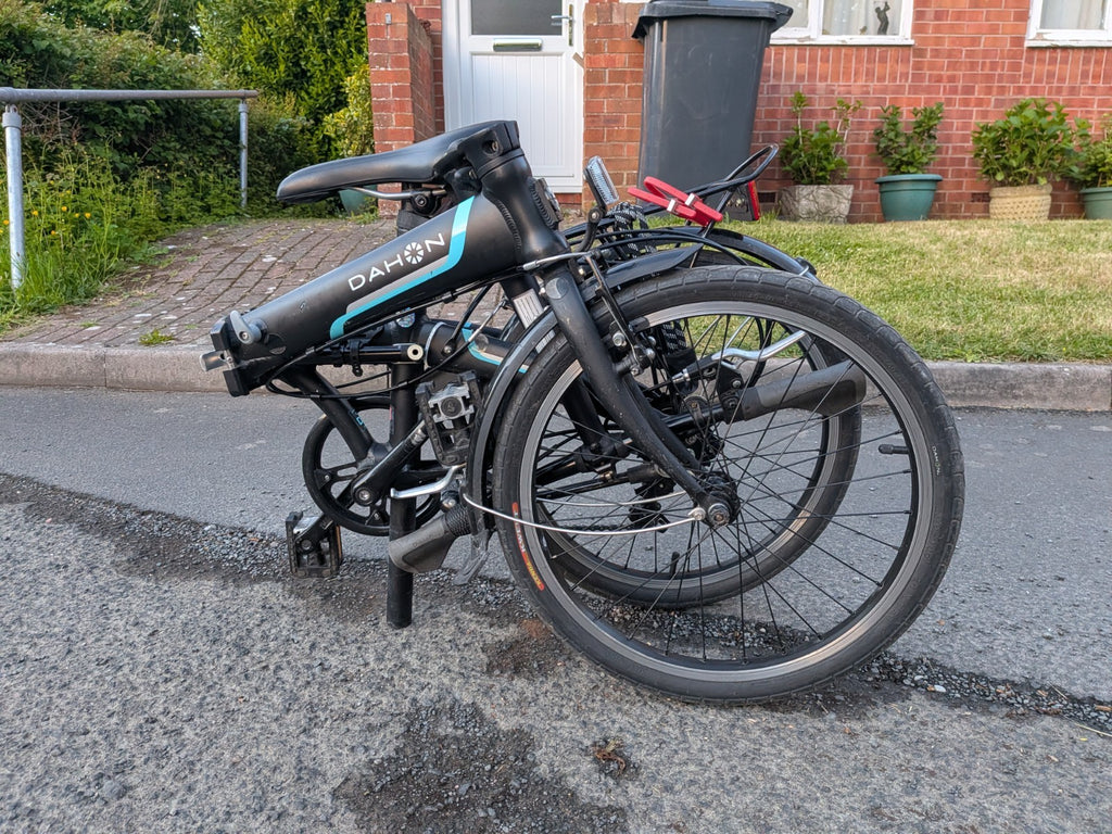 Dahon Vibe City Folding Bicycle 20 Inch Wheels 7 Speed Shimano Gears
