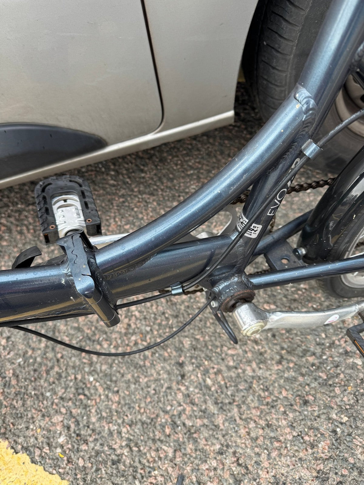 Raleigh EVO 7SP Folding Bike, Aluminum Frame, 20" Wheels, 7 Speed with Revo Grip
