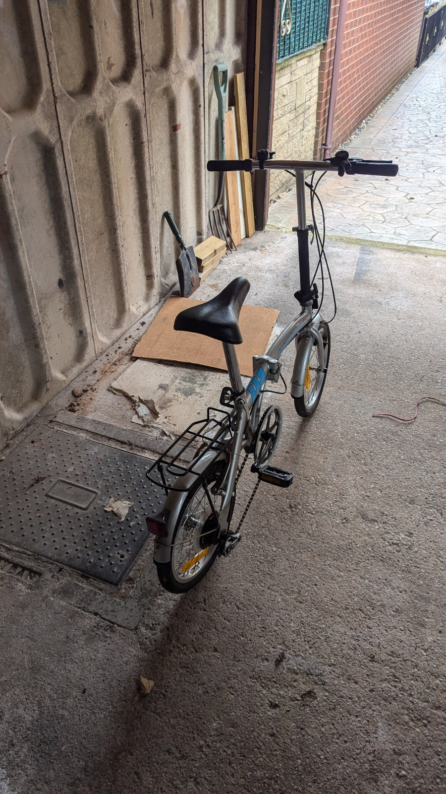 Proteam Folding Bike   6 shimano  gears  16' wheels' bicycle  fold up v-brakes