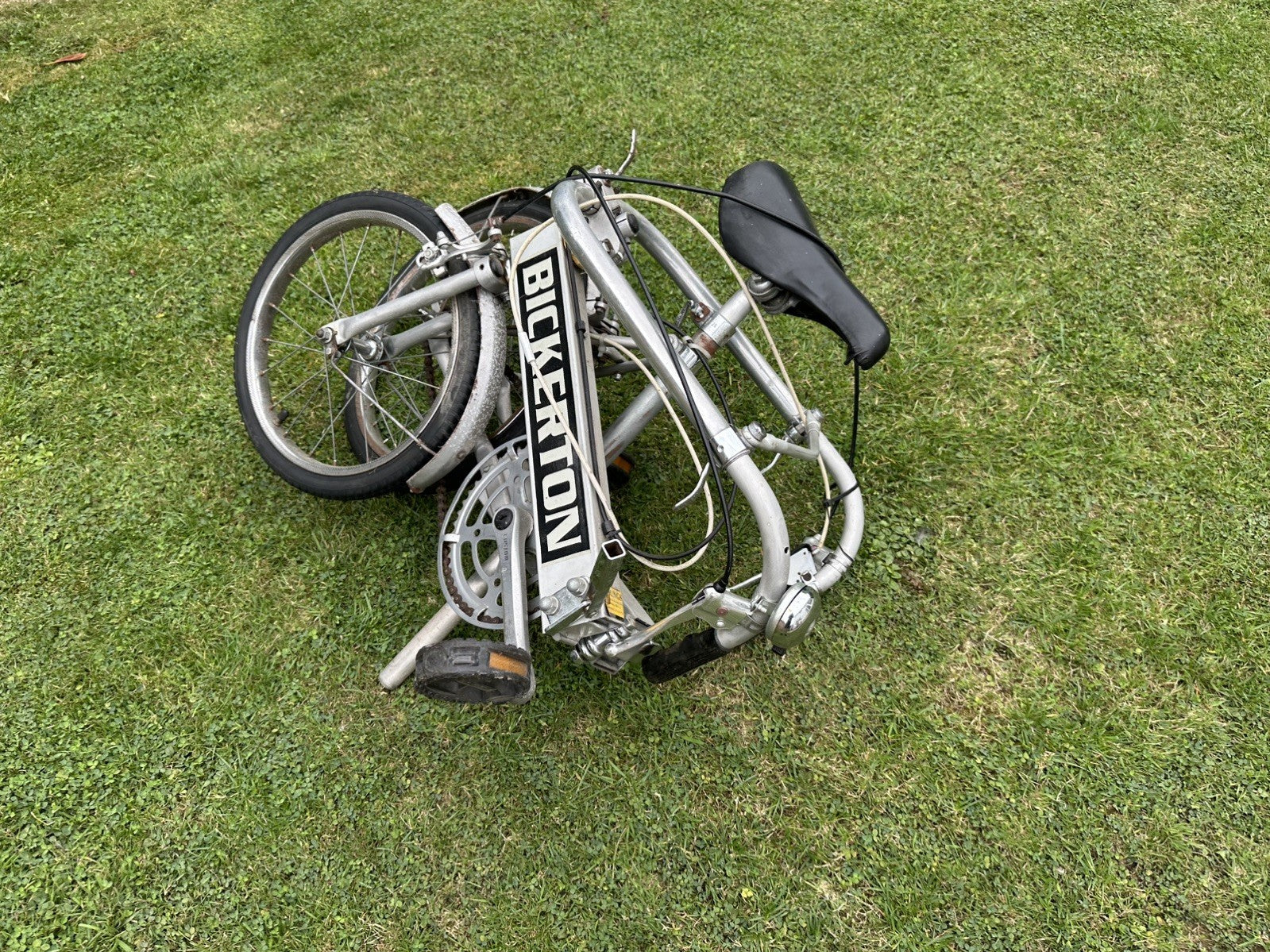 Vintage Bickerton Folding 3 Speed bike, ideal for shows and festivals