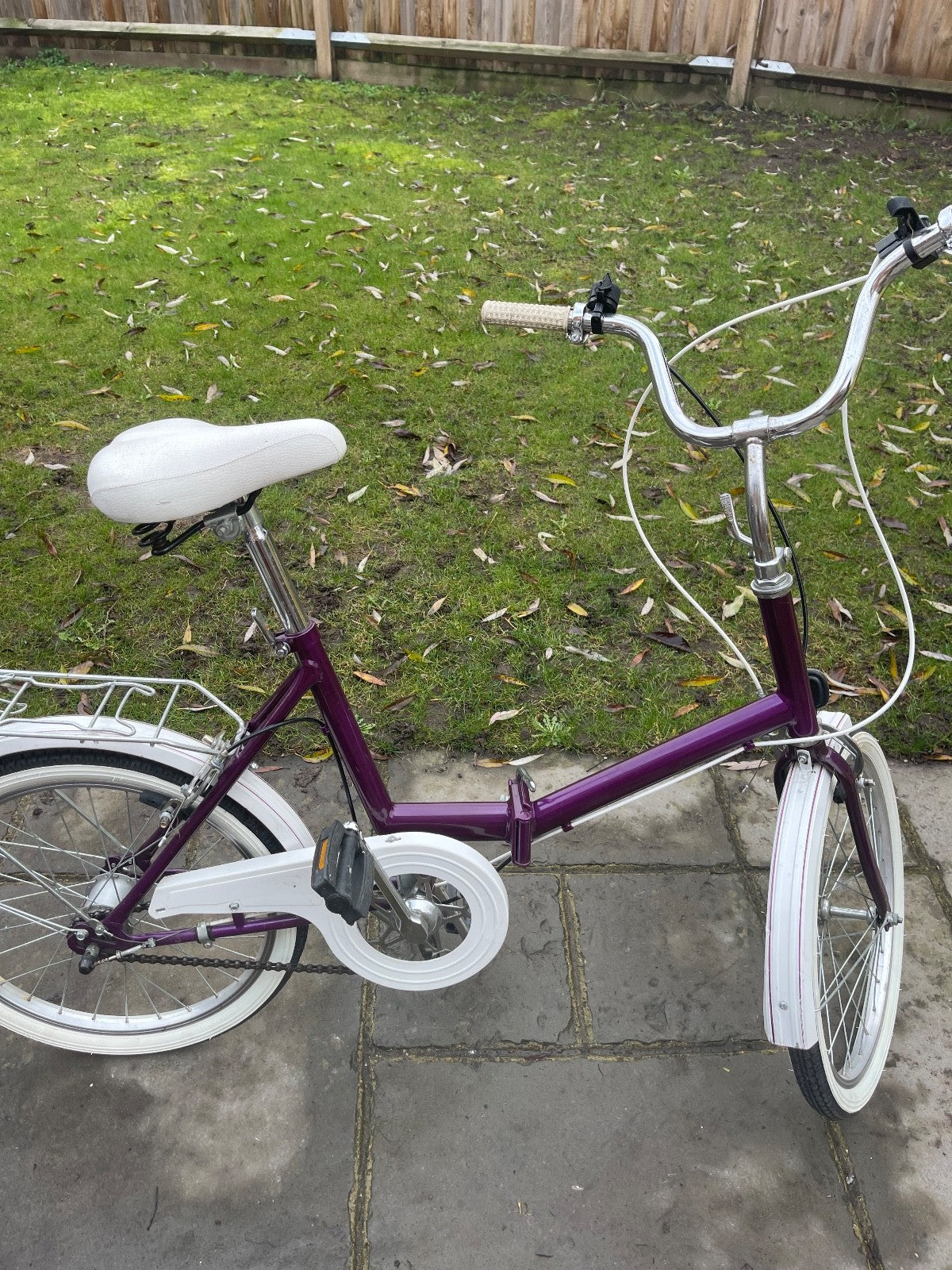 Vintage retro Raleigh Compact folding bike 3 speed Stowaway Shopper fold up bike