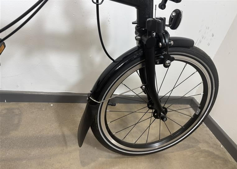 Brompton P Line 4 Speed 2022 Low Handlebar Folding Bike - Midnight Black