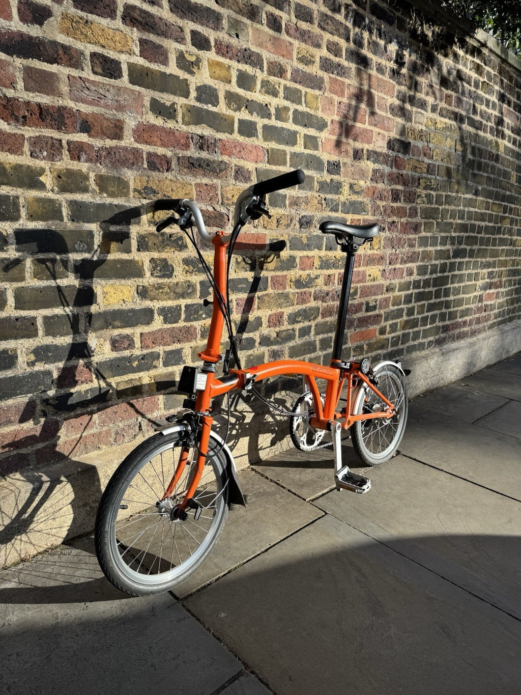 Brompton M6L C Line Explore 2021 Signal Orange 6 Speed M Bar Freshly Serviced