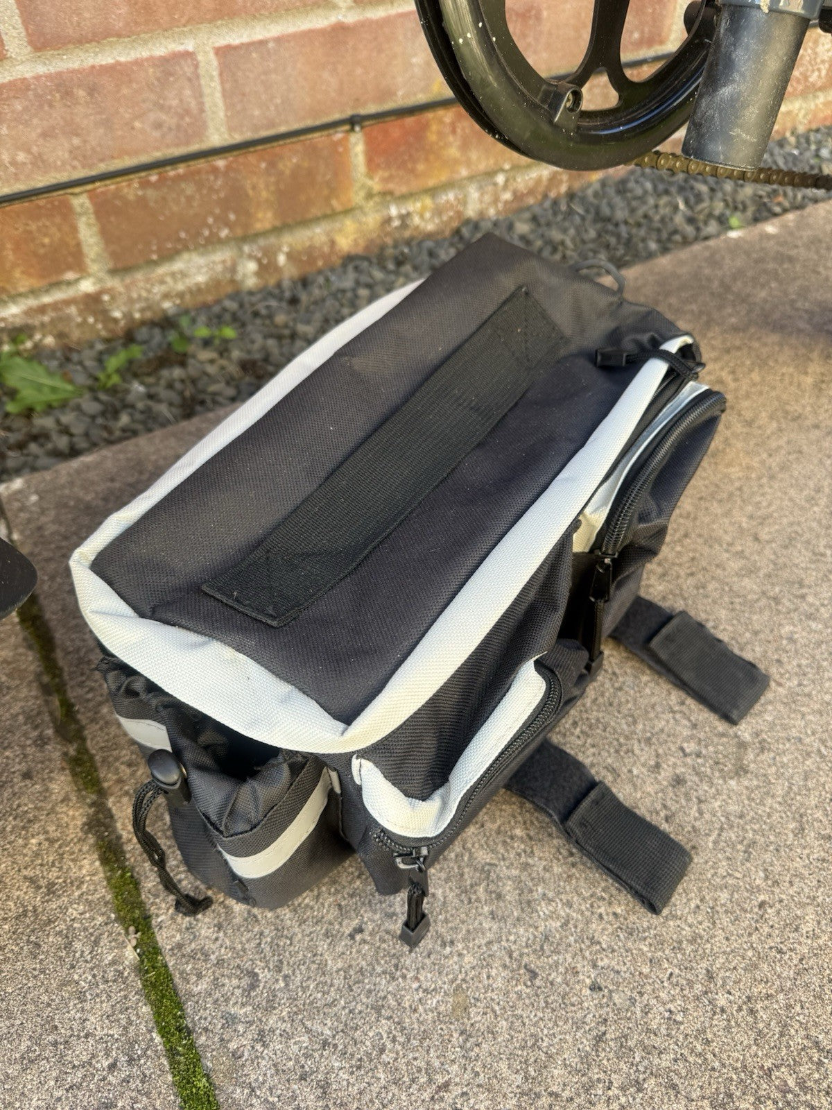 Dawes Jack 20in Folding Bike 6 Speed Grey/Black Rear Rack Mudguards