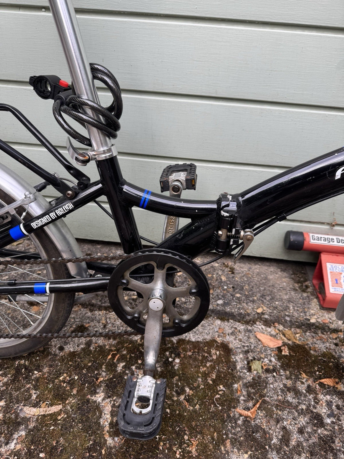 Raleigh Folding Bike 20-inch Wheels 6 Speed Shimano Gears