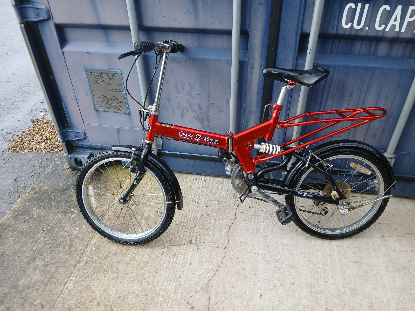 Avelo X Row Folding Bike - 20" Wheel - 6 Gears