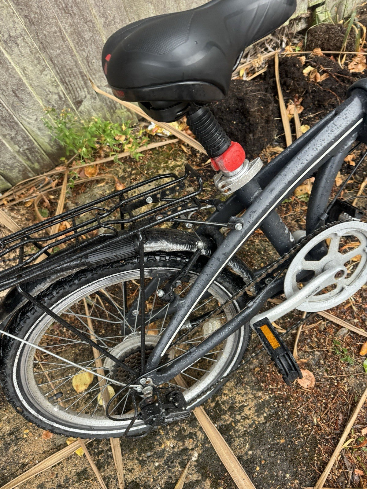 Orus folding bike used with extras pic up only very good condition, ready to use