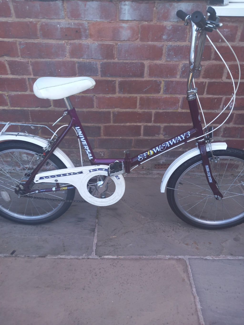 Universal Stowaway Folding Bike 3-Speed, 20" Wheels Excellent Condition