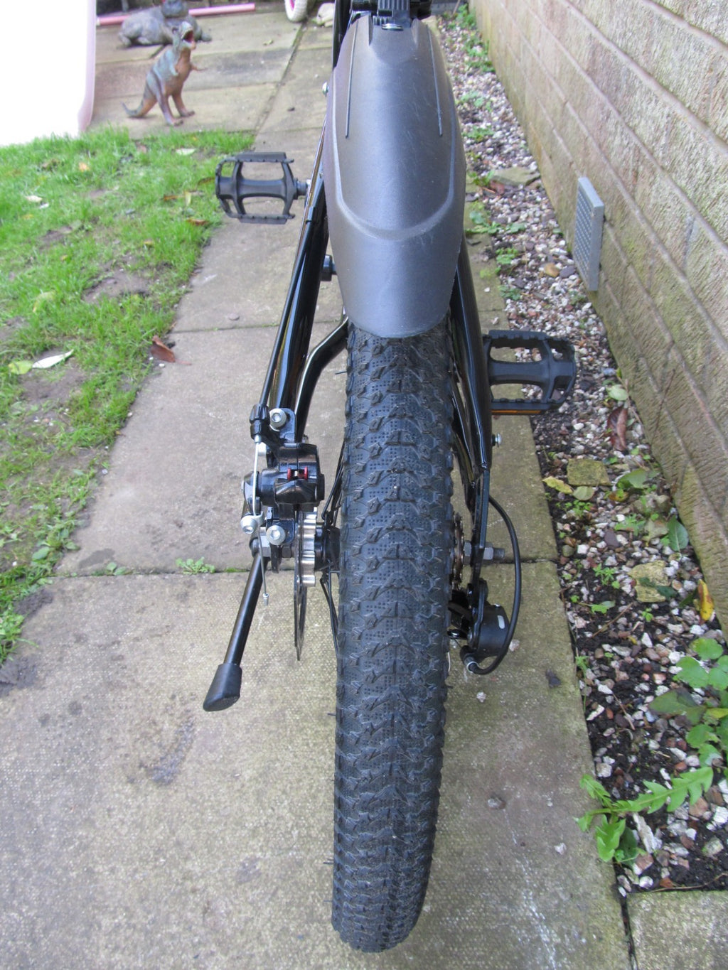BIKE  FOLDING 20" WHEELS UNISEX DISC BRAKES -EXCELLENT SUPER CONDITION
