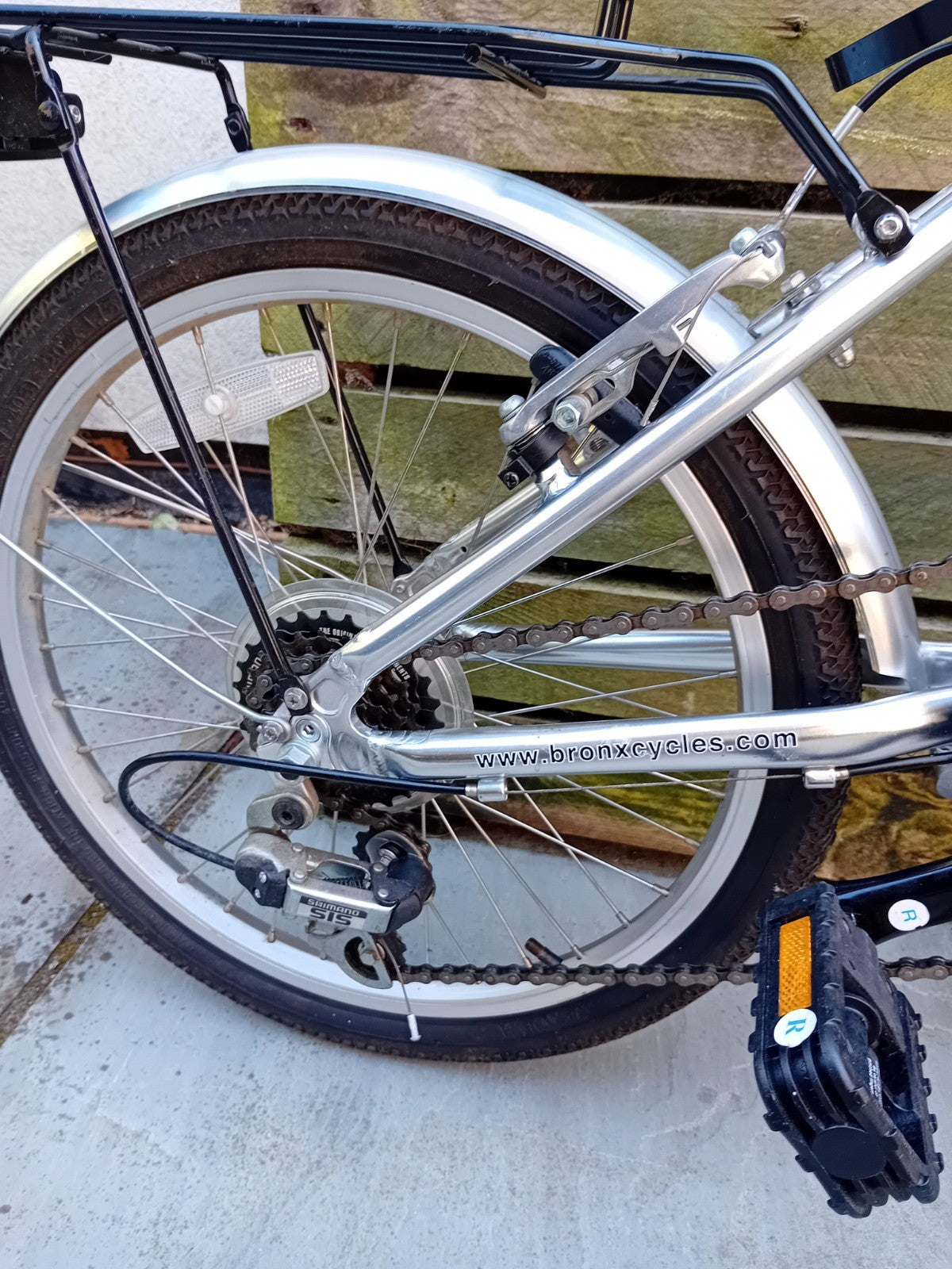 Velocity Fold-up Bike with Shimano Revo-shift 6 Speed Gears