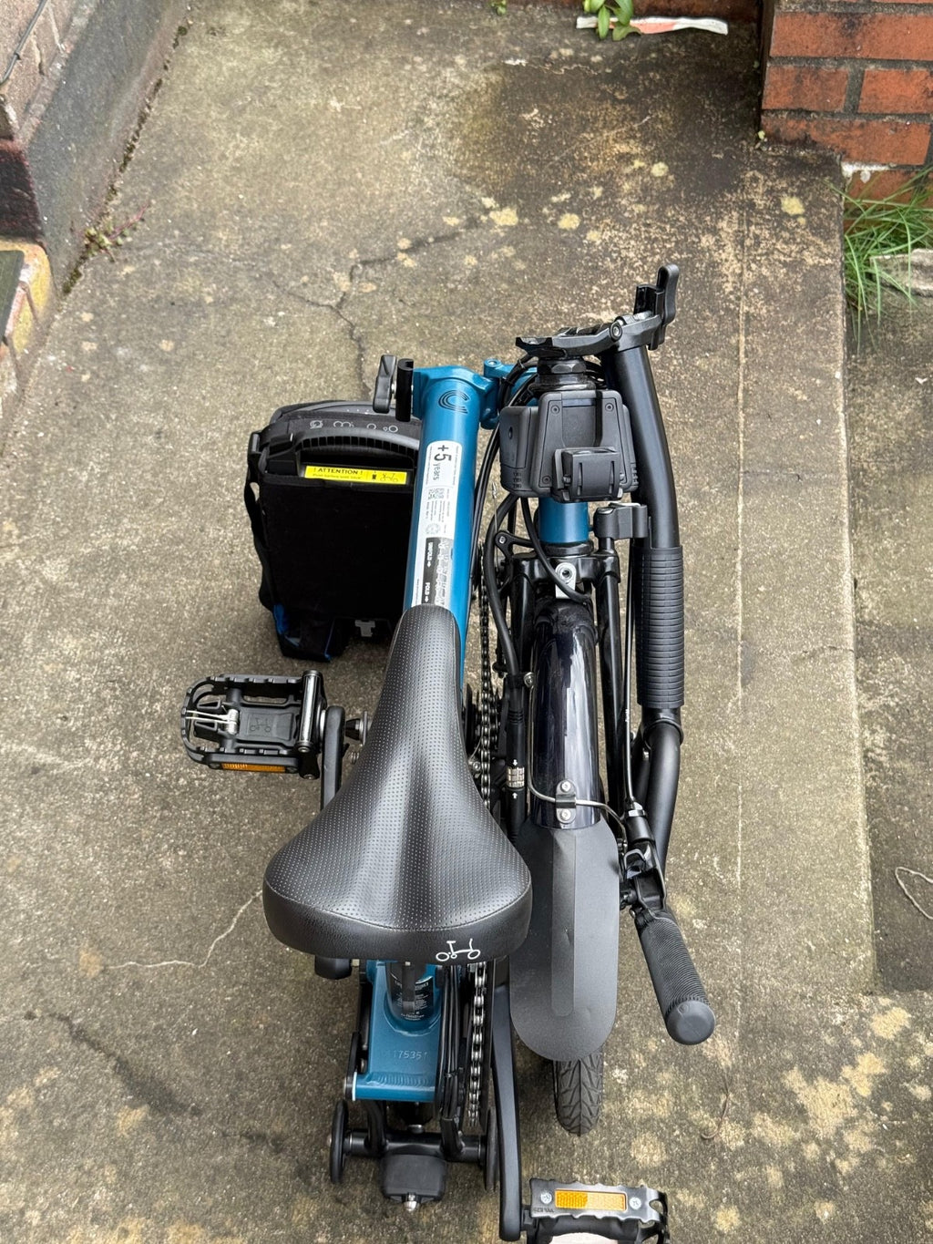 Brompton Electric C Line - 4 Speed - Mid Handlebar  Black Folding Bike RRP £2900