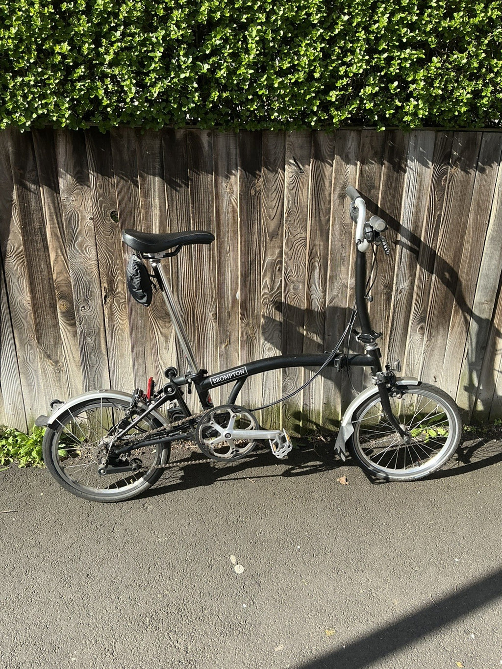 Brompton C-Line Explore 6 Speed Bike Mid (M) - Handlebar - Black