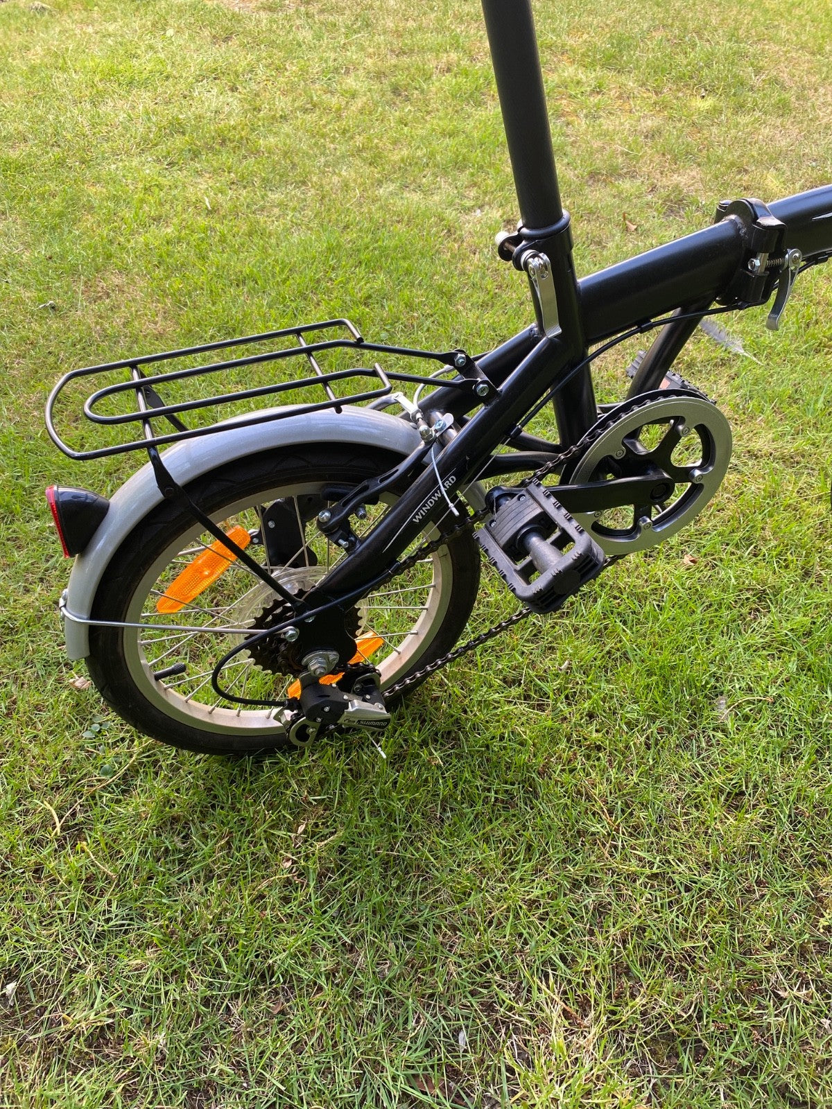 Windward Folding Bike   6 Shimano  Gears  16' Wheels' Bicycle  Fold Up v-Brakes
