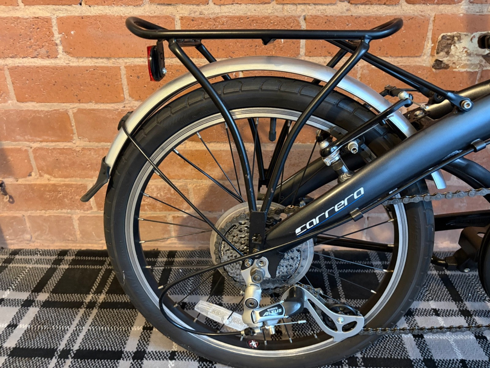 Carrera Intercity Folding Bike 20in 8-Speed V-Brake Rear Rack Mudguards Black