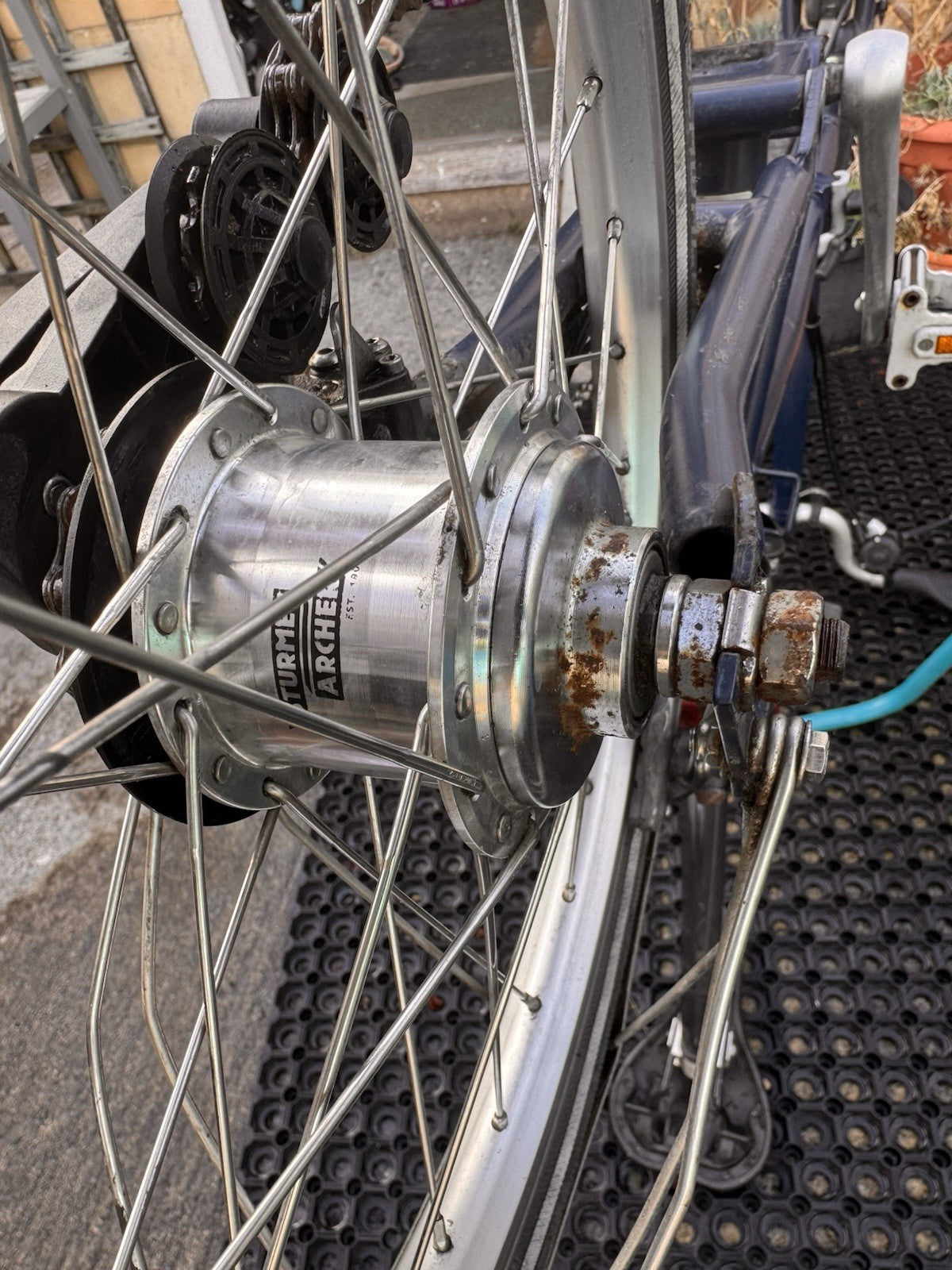 Brompton 16in Folding Bike Blue 3-Speed Hub Gears Mudguards Reflectors