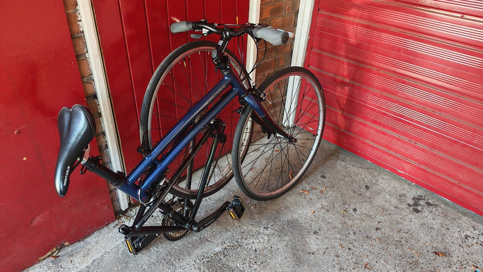 Montague Navigator Full Size Folding Road Bike Large Frame
