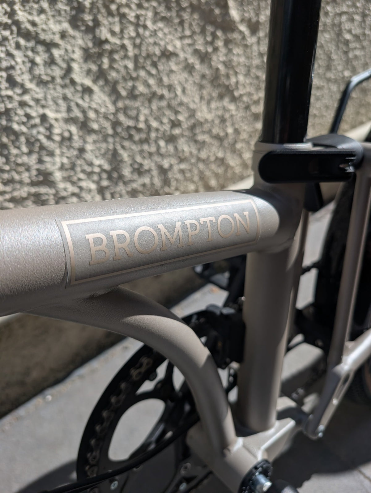Brompton G Line Small Folding Bike 8-Speed, Traildust White w rack & mudguards