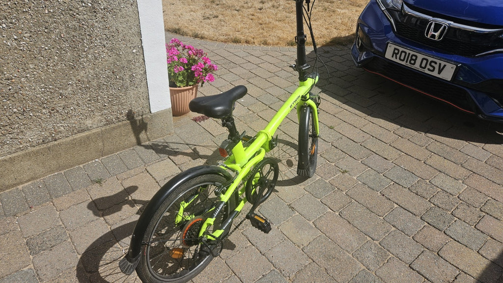 BTWIN Tilt 500 Folding Bike – Neon Green – Excellent Condition! 🚲