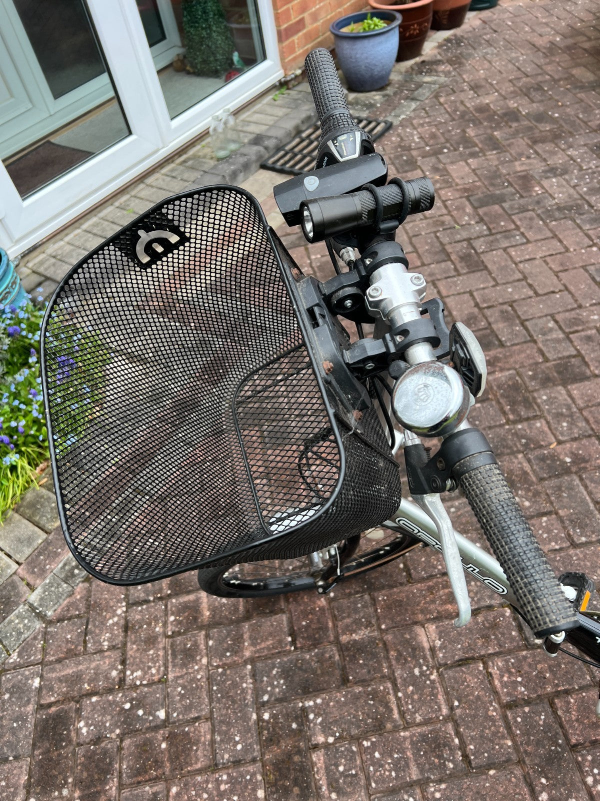 Apollo Transition Folding Bike.  20" Wheels.