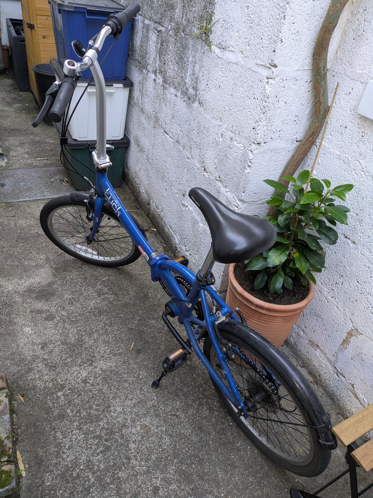 Apollo Tuck 6 Speed 20″ Folding Bike - Blue
