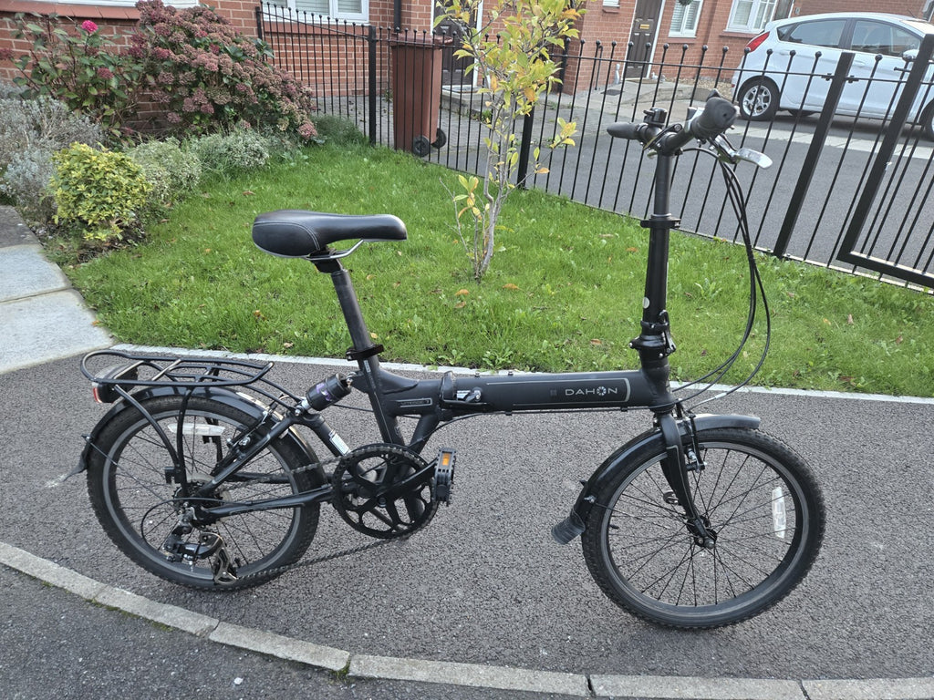 Dahon Vitesse 7 Folding Bike In Satin Black - Superb