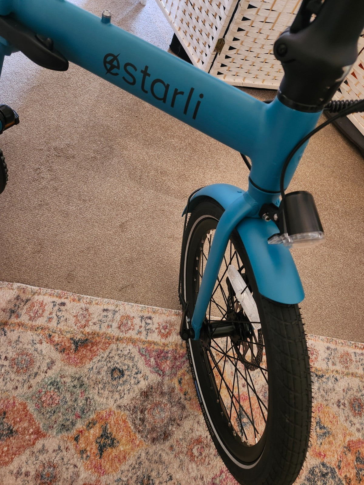 Lightweight pedal assisted Folding Bike Blue Estarli E20 Pro 20 Inch