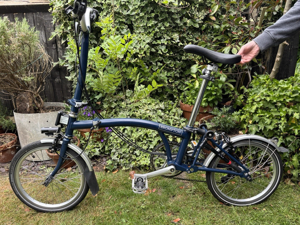 Brompton C-Line Explore 2021 6 Speed – Petroleum Blue – M Handlebars – London