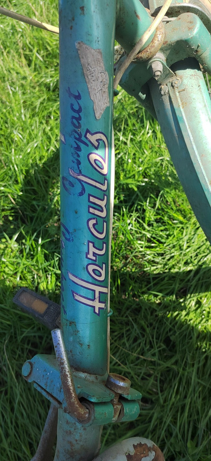 Vintage Hercules Compact Fold Up Bike .. restoration/parts ….See Description