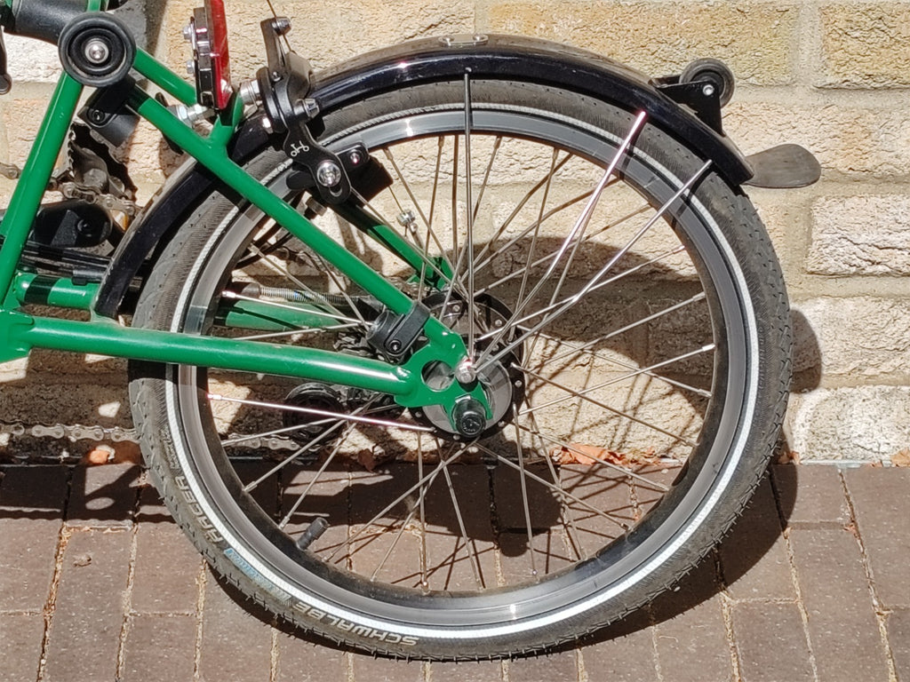 2024 Brompton C Line 6 Speed Folding Bike – Racing Green – Great Condition