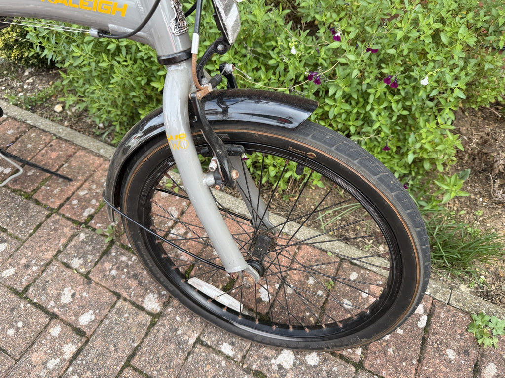 Raleigh Evo 2 (model aka as Evo TWO) Folding Bike 20" wheel