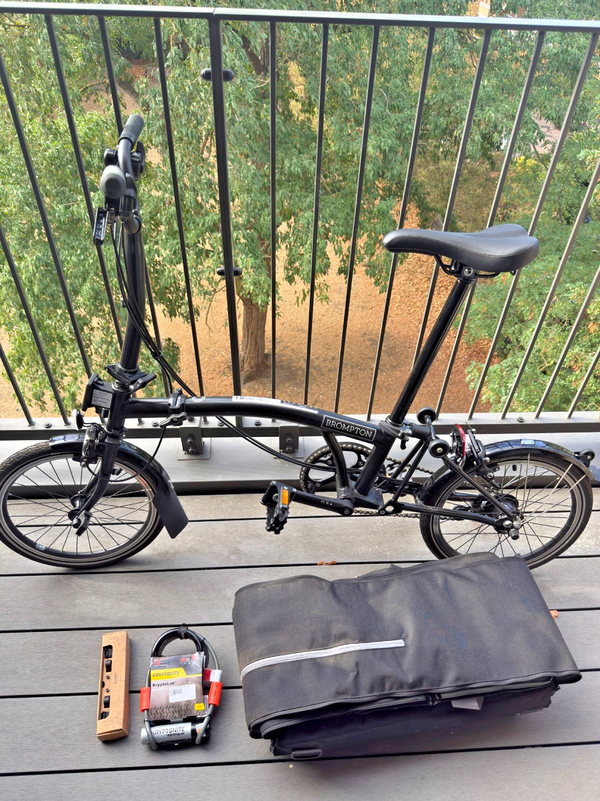 2024 Brompton C Line 6 Speed Black + Wheeled Travel Case, Pump & Kryptonite Lock