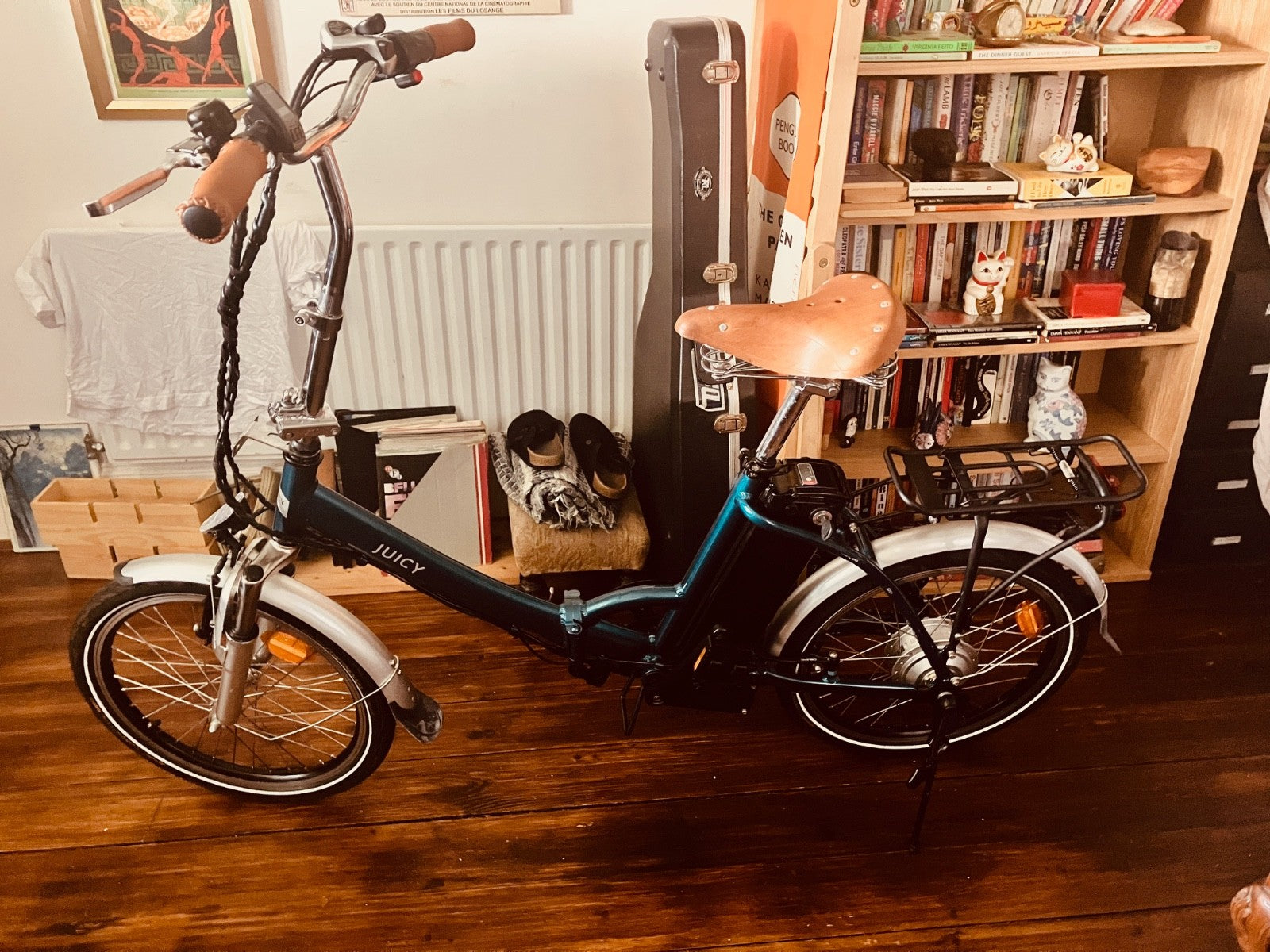 Juicy Compact Click Teal Barely Used Folding Bike