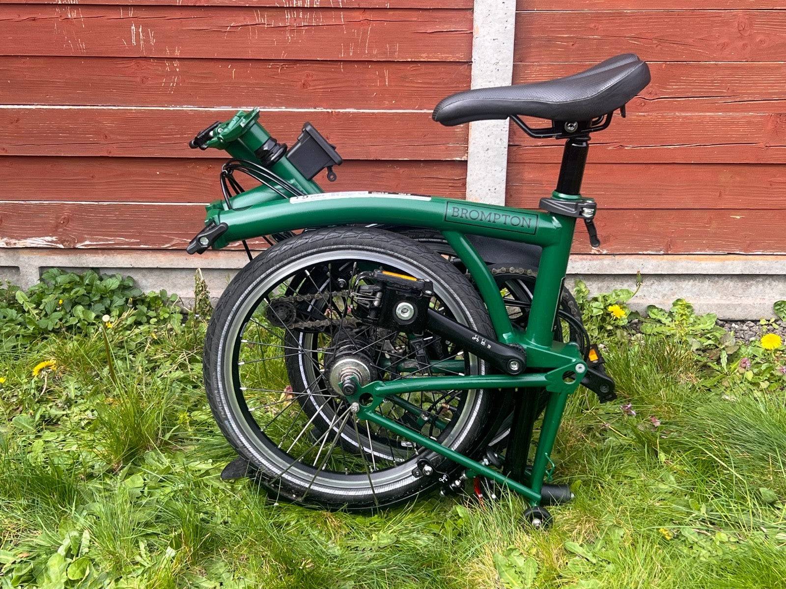 Brompton C Line Folding Bike Racing Green 3-speed