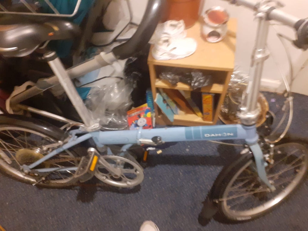 Dahon Speed D7 Folding Bike, 7-Speed SRAM Grip Shift, Carry Bag, Used 3 Times