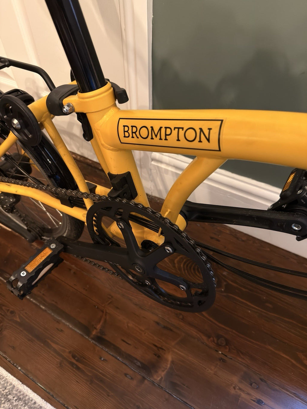 Brompton C line 12 Speed Bumblebee Yellow Mid - M12L - RRP £1599 - Roller Rack