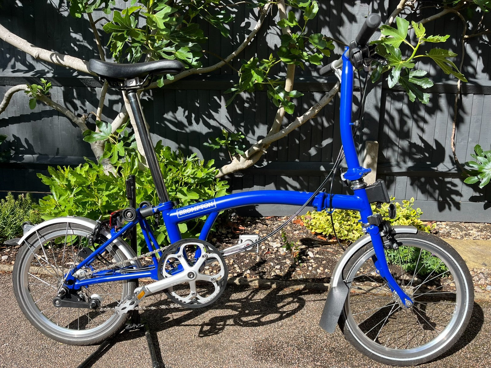Brompton C Line Utility - 3 speed - Piccadilly Blue