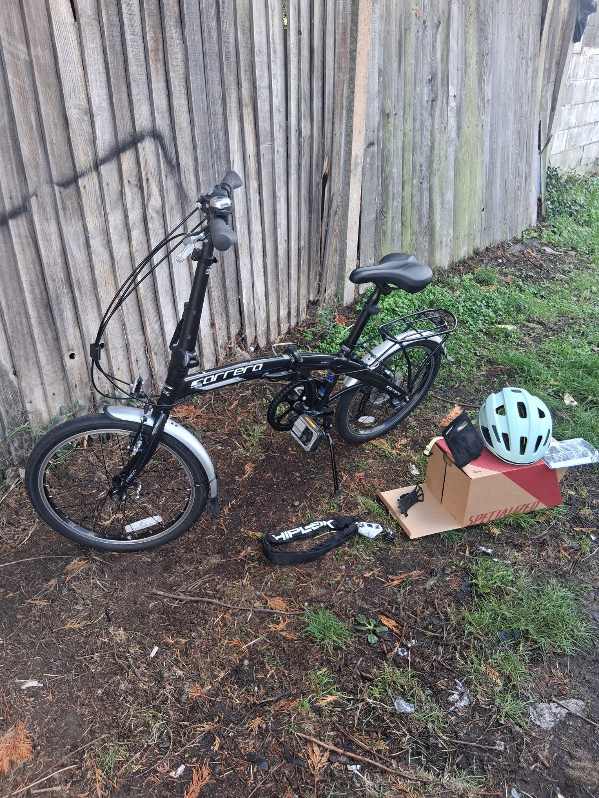 Carrera Intercity Folding Bike 20" Wheels 7-speed Gears