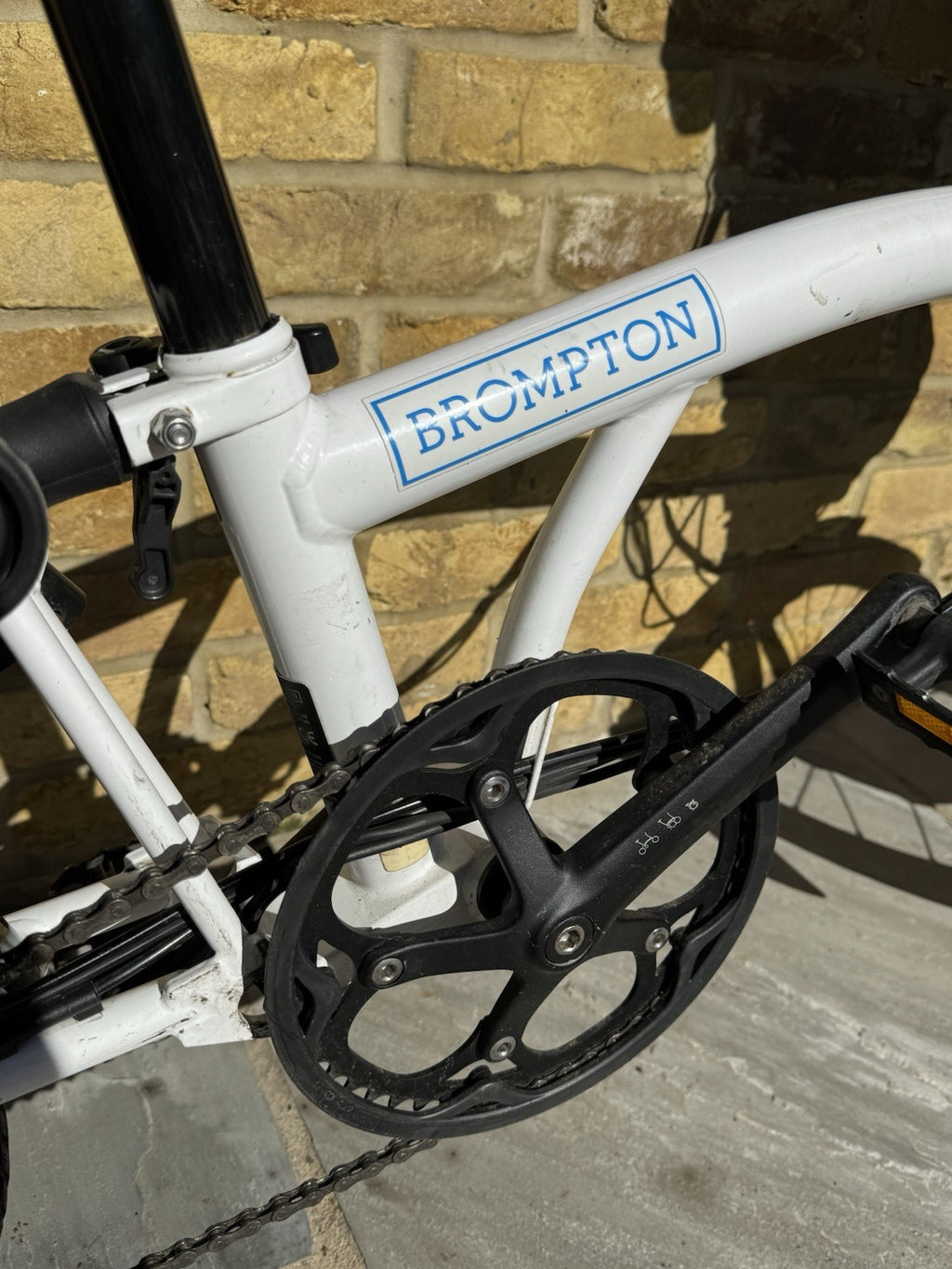 Brompton M6LE white with Bag - Used Condition - folding bike
